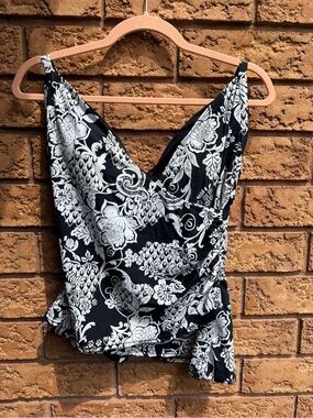 4/$25 • Bikini Bay Black and White Paisley Floral Surplice Tankini Top